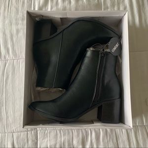 NWT Black Heel Booties